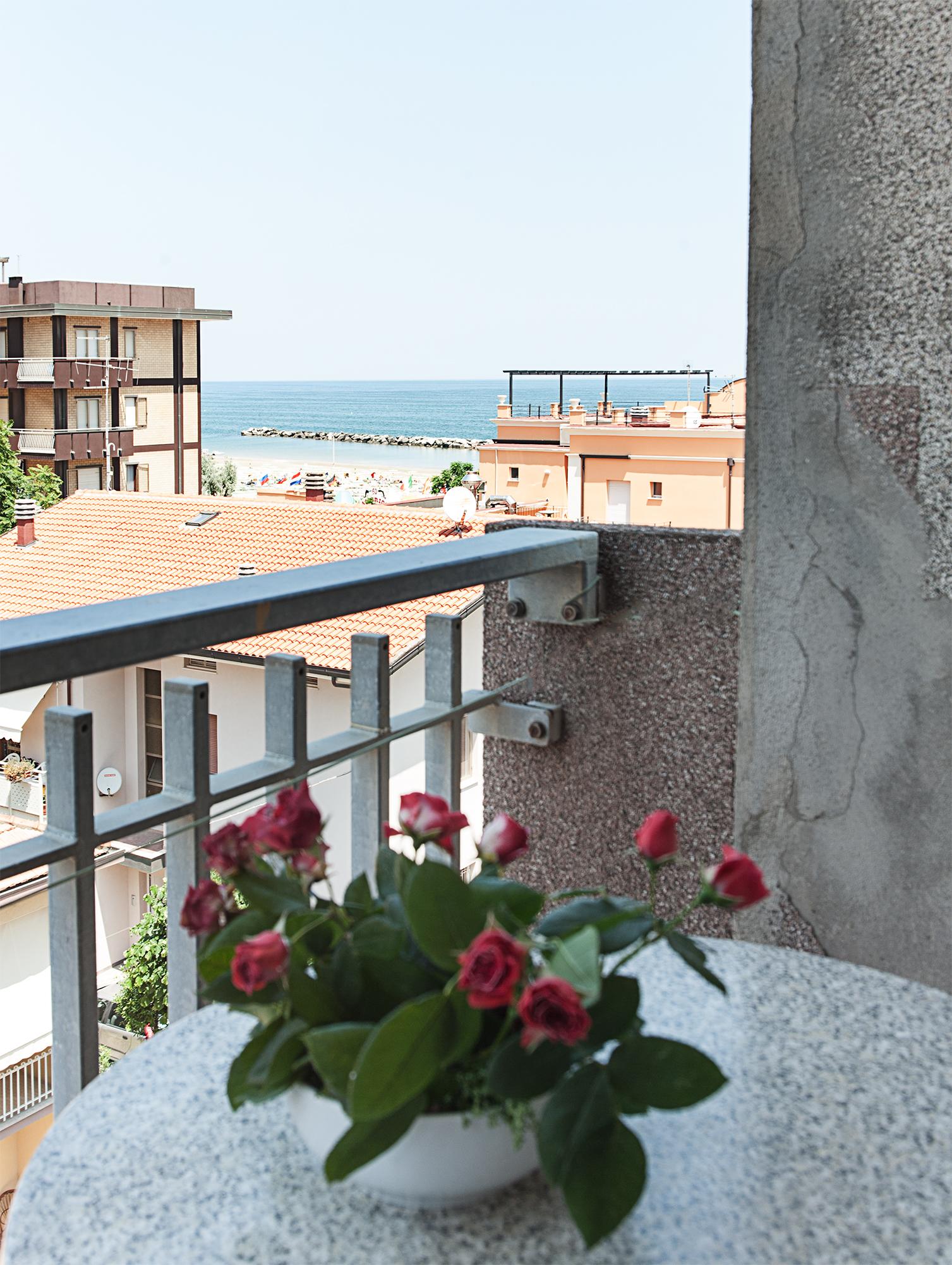Hotel Orizzonti Rimini Exteriör bild