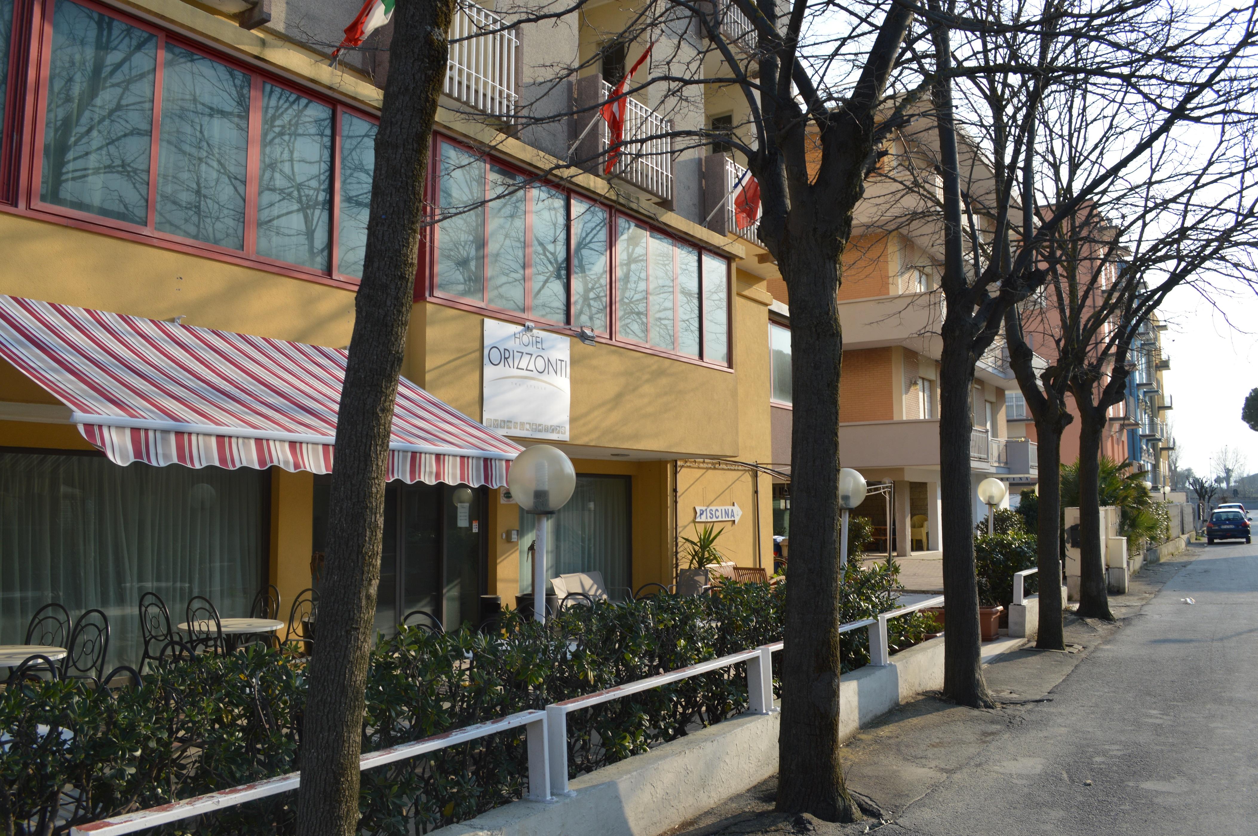 Hotel Orizzonti Rimini Exteriör bild