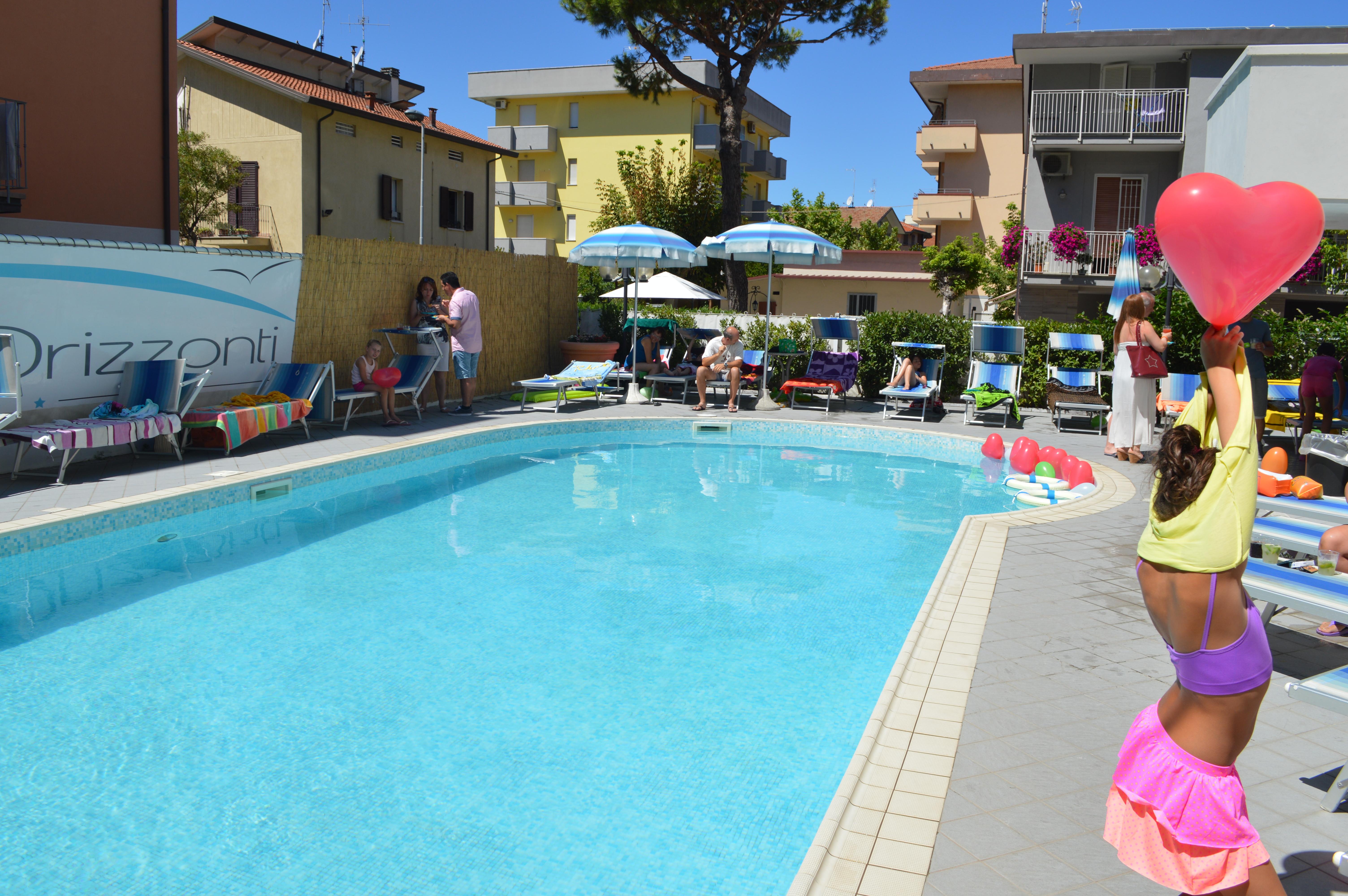 Hotel Orizzonti Rimini Exteriör bild